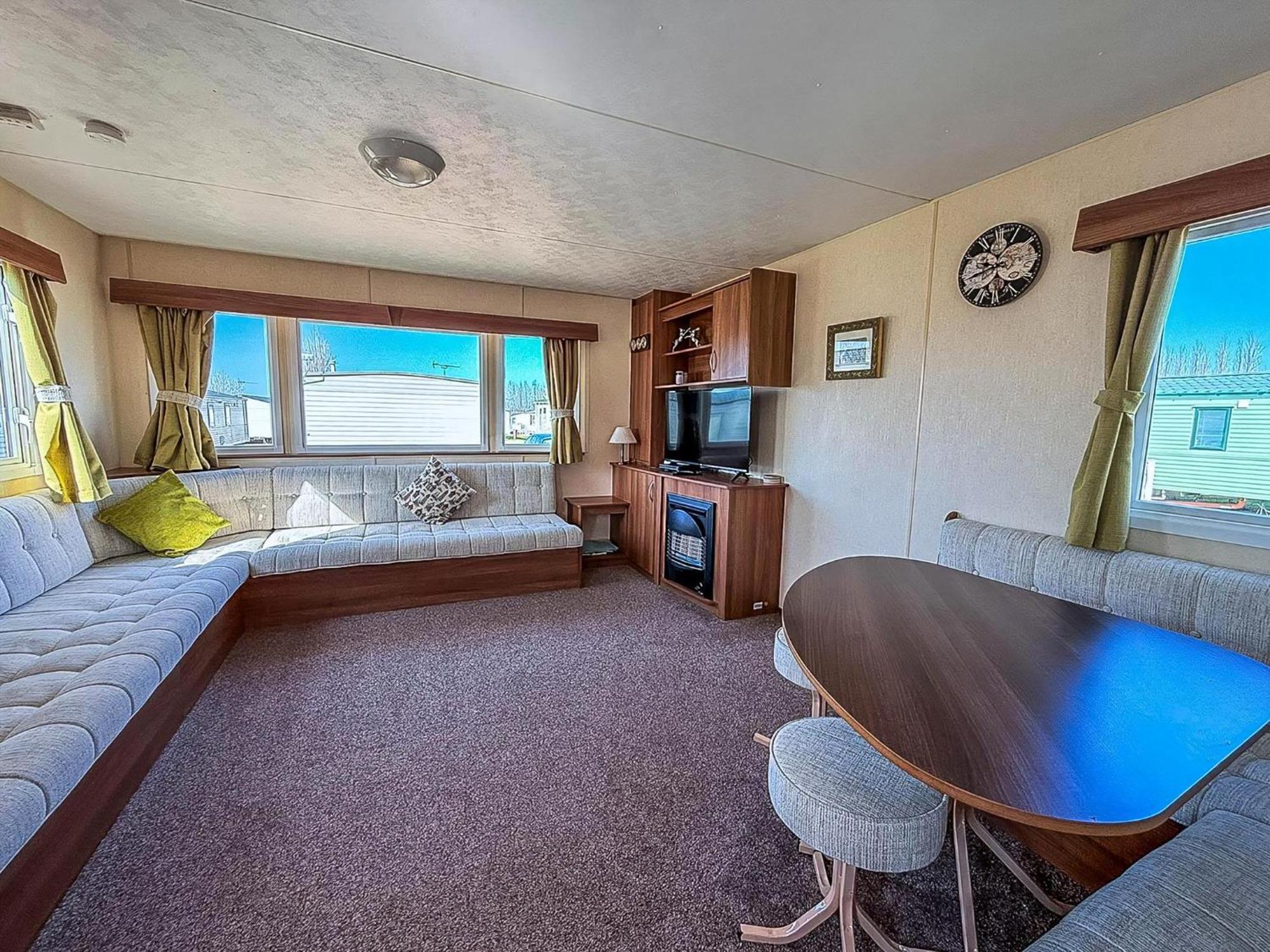 Homely Caravan At Manor Park, Nearby Hunstanton Beach In Norfolk Ref 23039T Zewnętrze zdjęcie